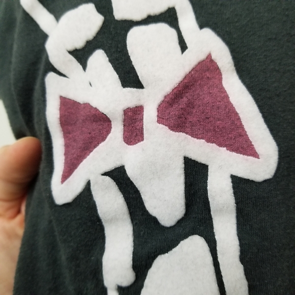 Giraffe Tee - Picture 3 of 6